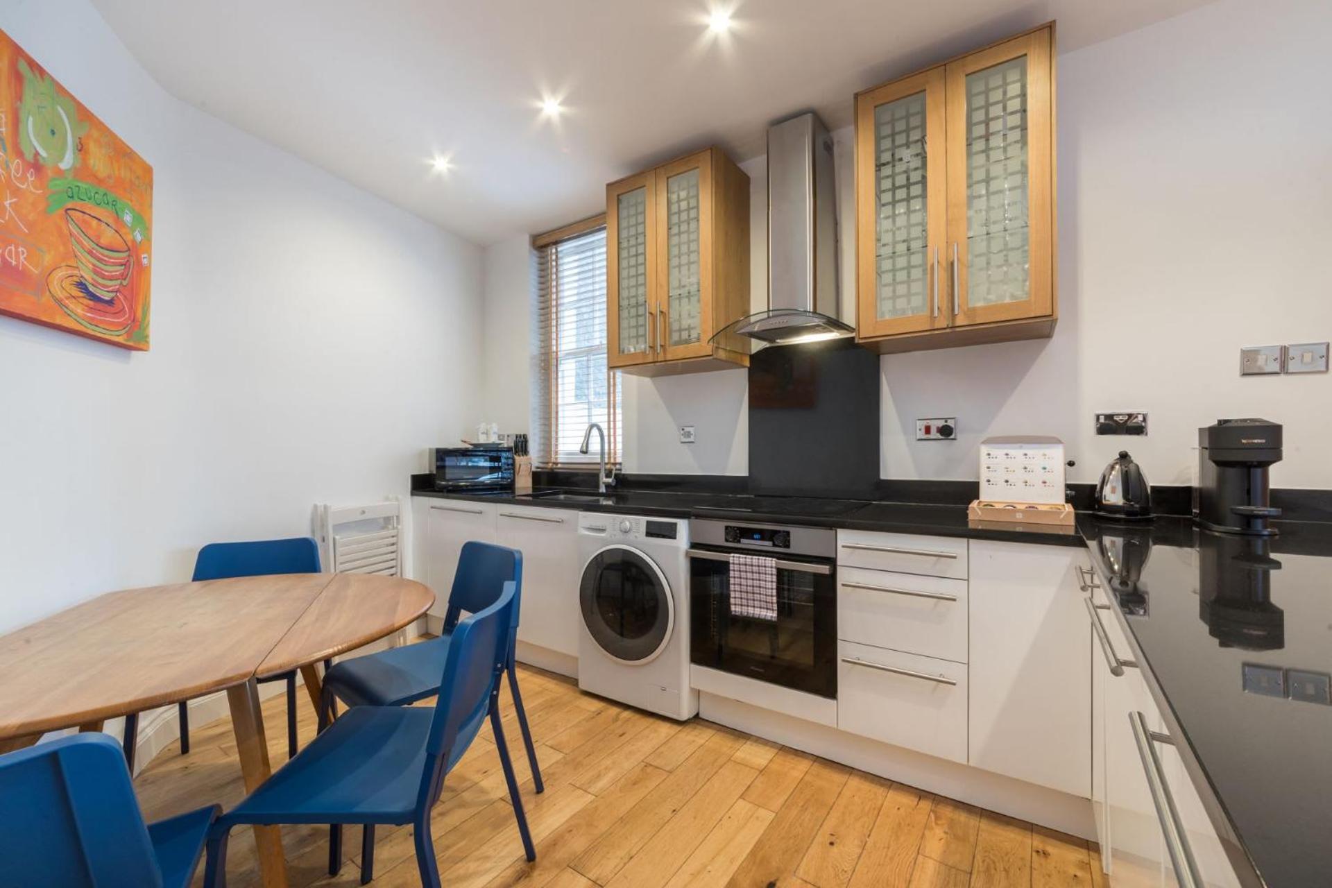 Home For All - Fitzrovia - By Frankie Says لندن المظهر الخارجي الصورة